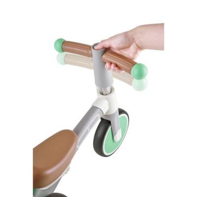 Premier tricycle pastel vert