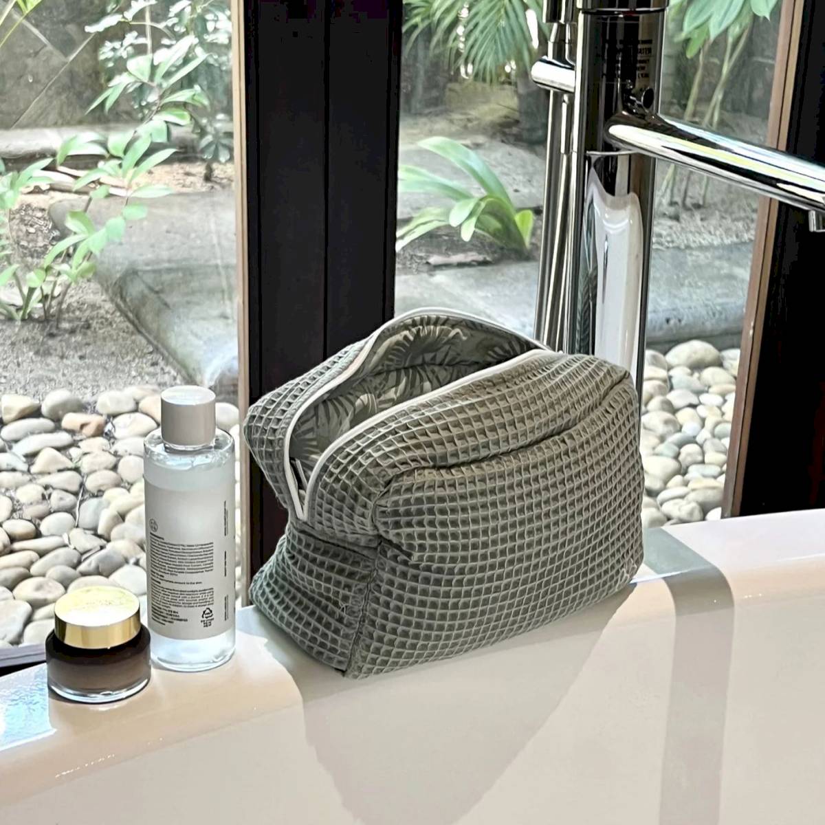 Trousse de toilette en nid d'abeille vert de gris