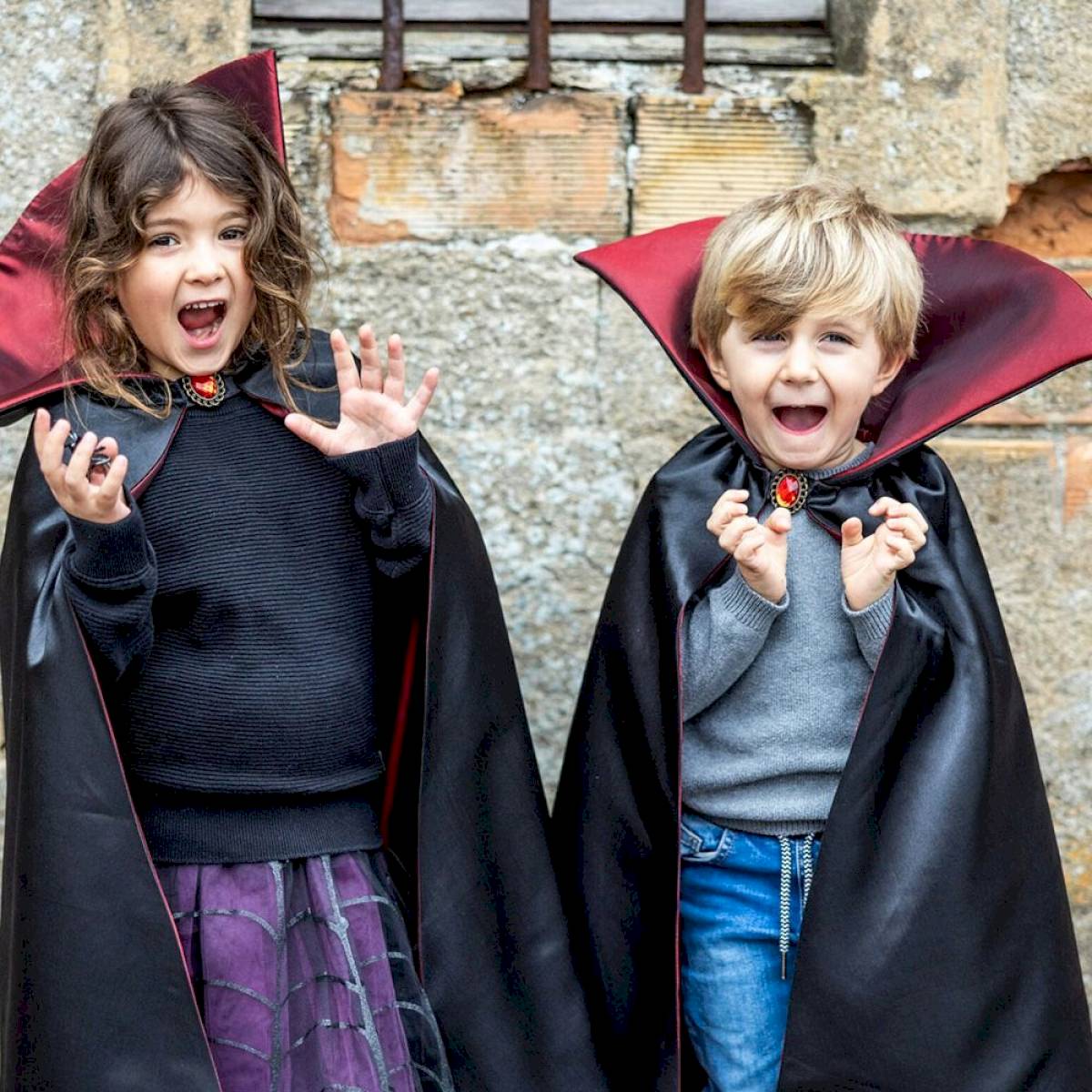 Cape de vampire 7-8 ans