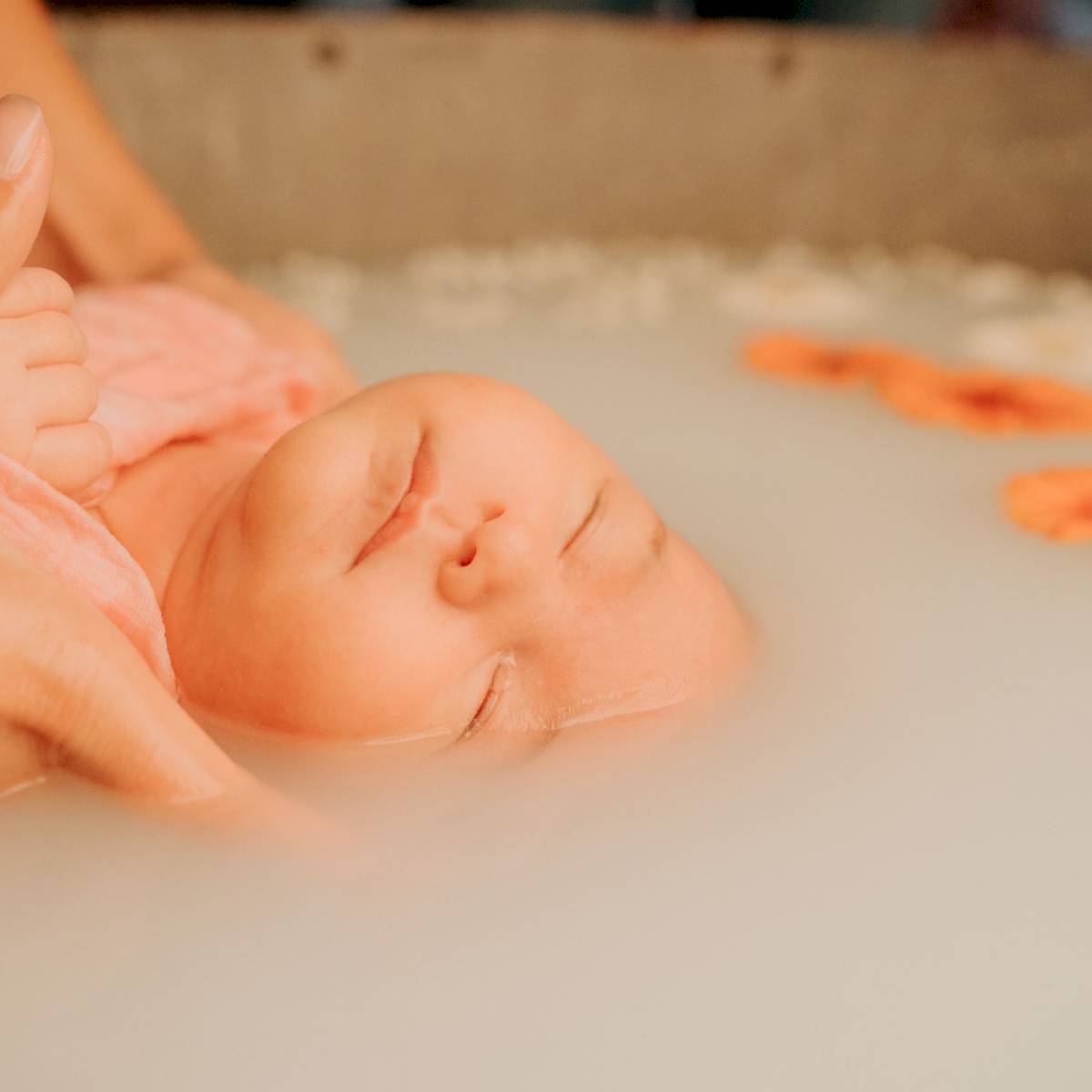 Carte Cadeau - Bain enveloppé photographié avec fleurs