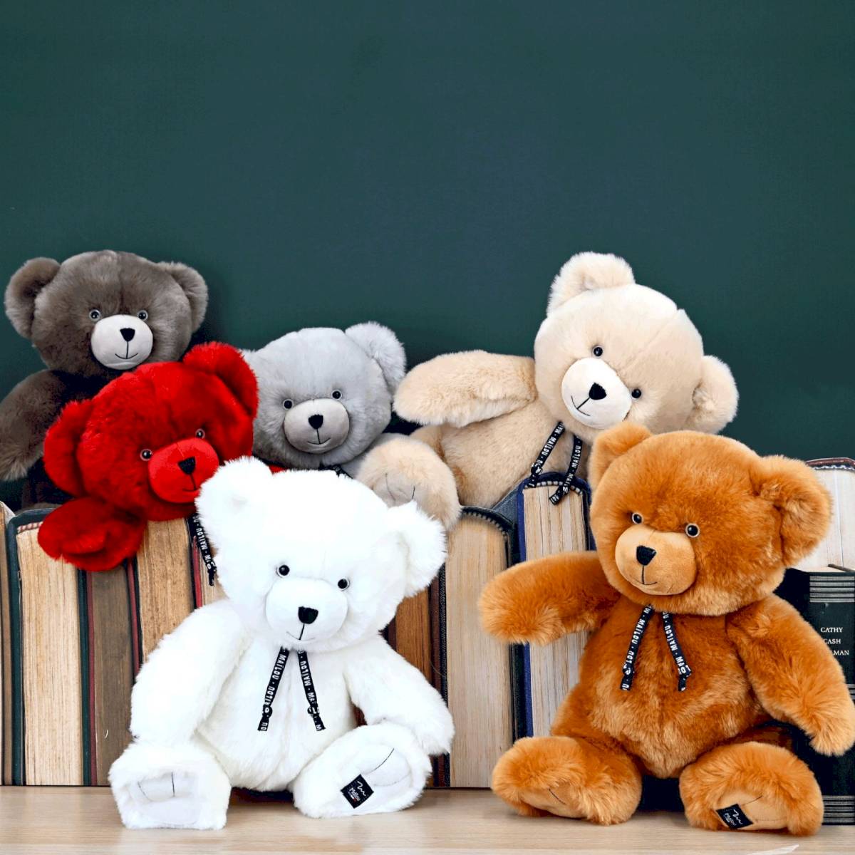 Peluche L'Ours Maïlou Rouge 35cm